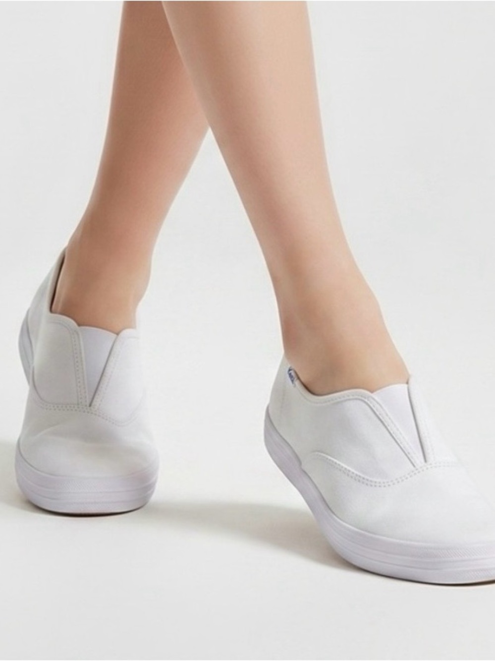 Keds White Canvas Boat Sporty Slip-On Sneakers size 6